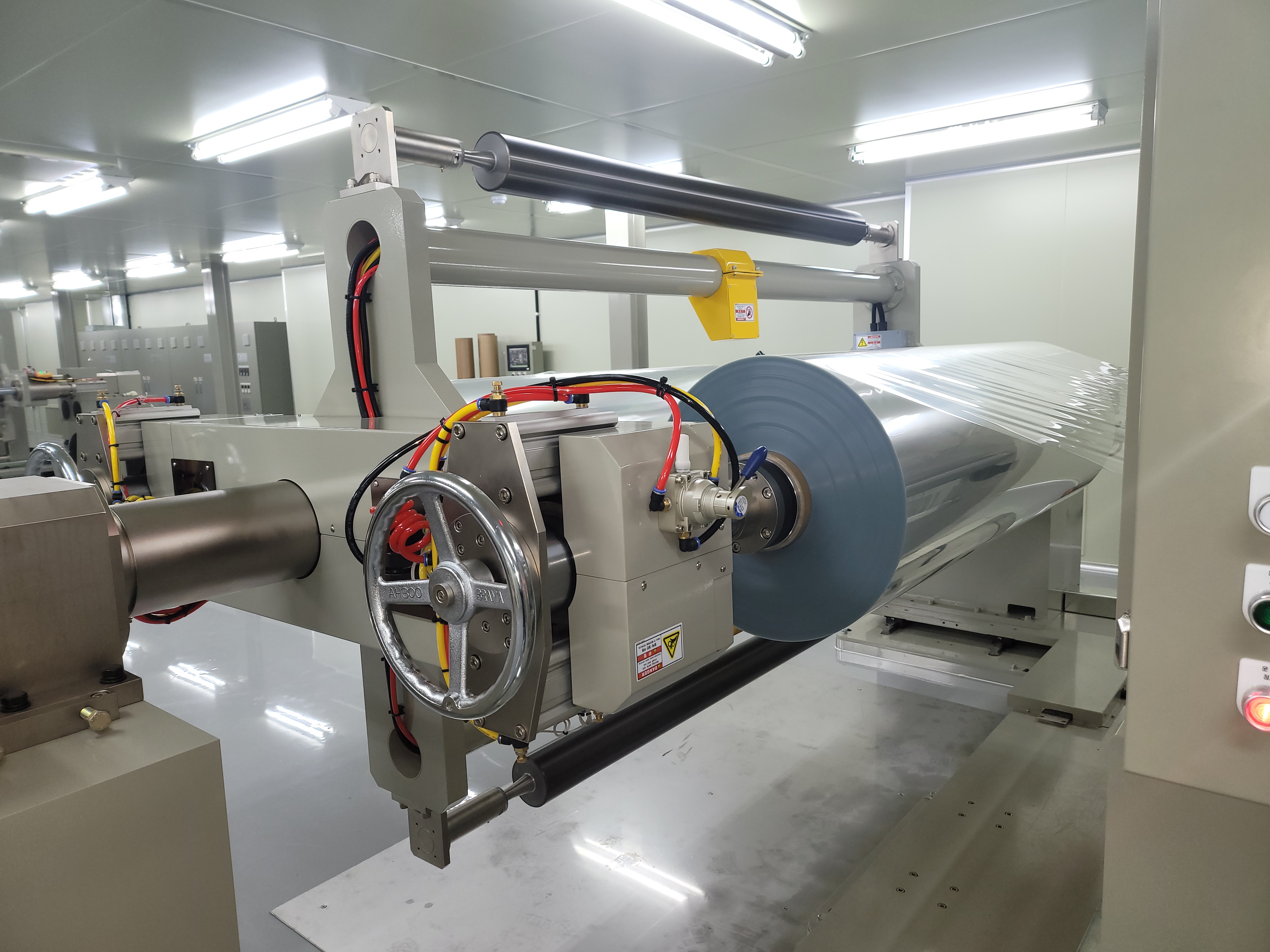  SMC-17C-MF-PEC1700(Window Film Coating Machine)