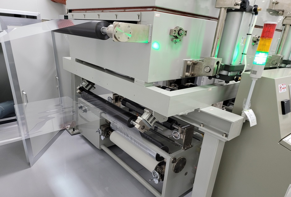 SMC-PI-DMMG-PET500(Pilot Caoting Machine)